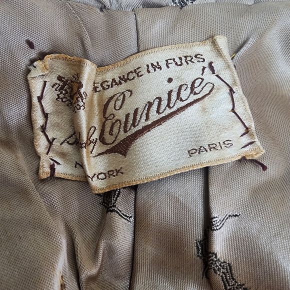 Vintage Elegance In Furs By Eunice Brown Striped Mink Fur Stole - Picture 4 of 5